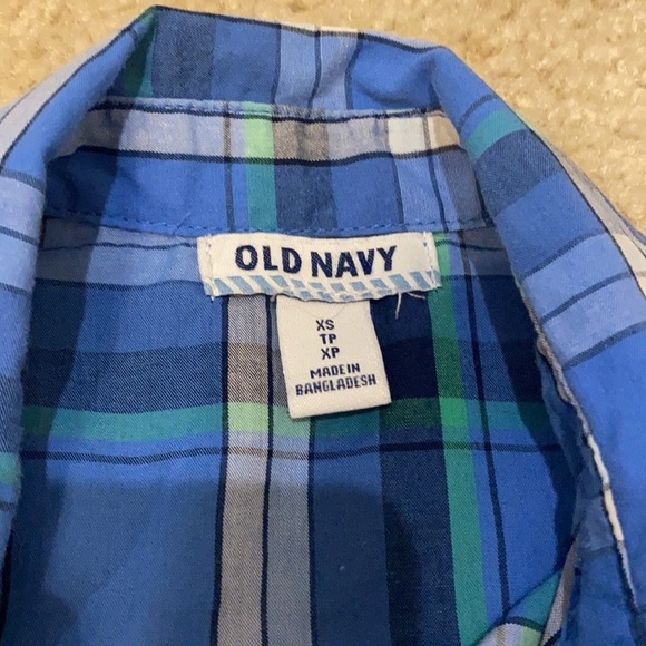 Boys button down blue shirt - Picture 3 of 4